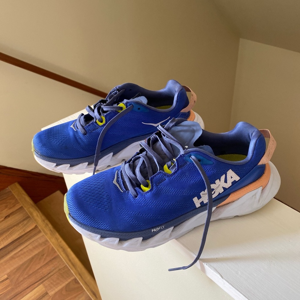 hoka elevon2